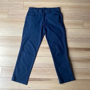 Lululemon Navy Blue Men’s ABC Pants - Size 34